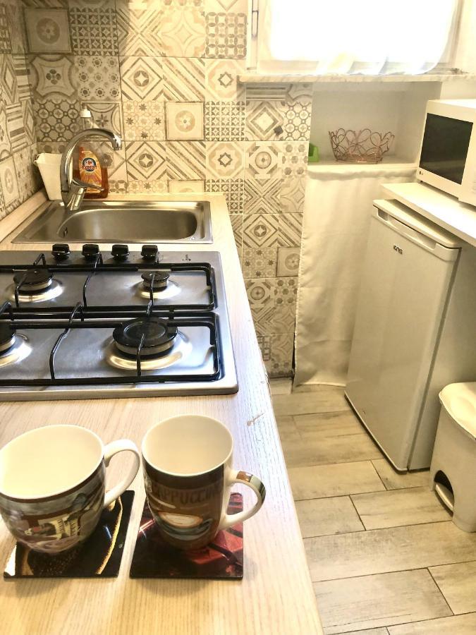 Joy House -Central City Near Metro Arco Della Pace Brera-Entire Apartment Perfect For Work & Play, Nightlife With Ac & Fast Wifi Welcome To The Cool Joy House! Milan Luaran gambar