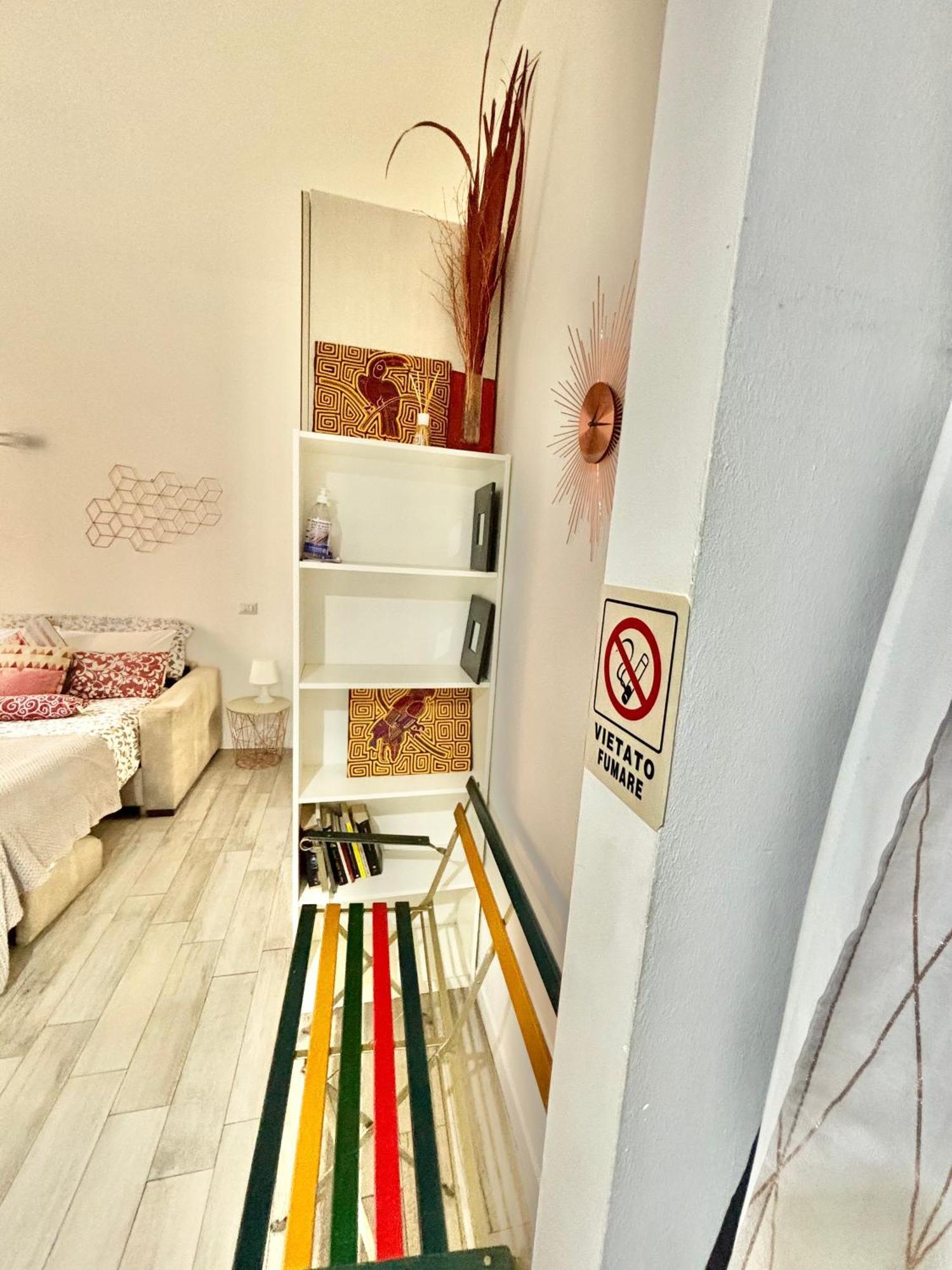 Joy House -Central City Near Metro Arco Della Pace Brera-Entire Apartment Perfect For Work & Play, Nightlife With Ac & Fast Wifi Welcome To The Cool Joy House! Milan Luaran gambar