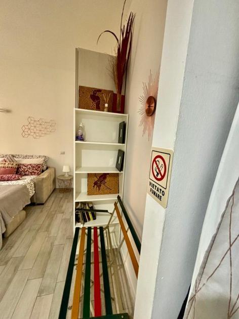 Joy House -Central City Near Metro Arco Della Pace Brera-Entire Apartment Perfect For Work & Play, Nightlife With Ac & Fast Wifi Welcome To The Cool Joy House! Milan Luaran gambar